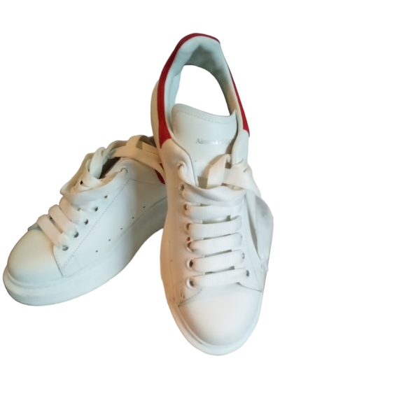 Authentic Alexander McQueen's Red - Picture 1 of 4